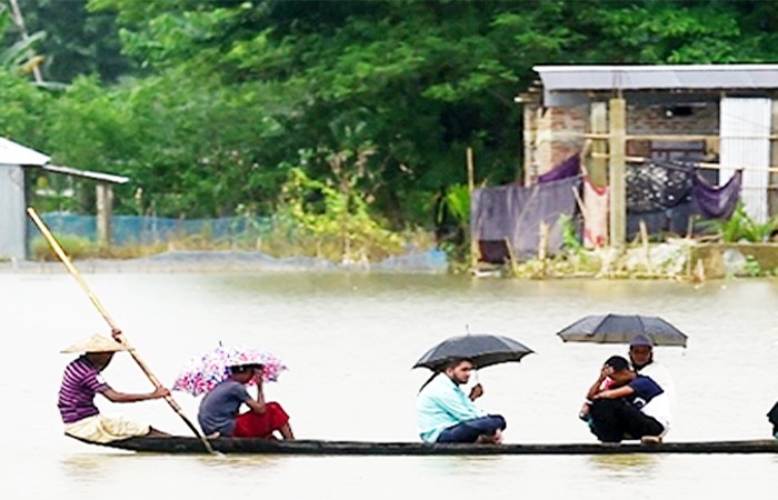 পুরো দক্ষিণ এশিয়া জুড়ে বন্যায় অন্তত ২২১ প্রাণহানি