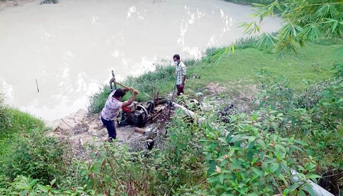 চুনারুঘাটে অবৈধভাবে বালু উত্তোলনের অপরাধে ২ জনের কারাদ-