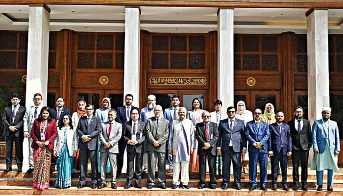 ডিসি সম্মেলনে জনপ্রতিনিধিদের ক্ষমতা আরও কমানোর প্রস্তাব ডিসিদের