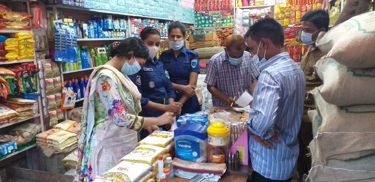 মৌলভীবাজারে ভোক্তা অধিকার সংরক্ষণ ও স্বাস্থ্যবিধি নিশ্চিতে জেলা প্রশাসনের ভ্রাম্যমান আদালত