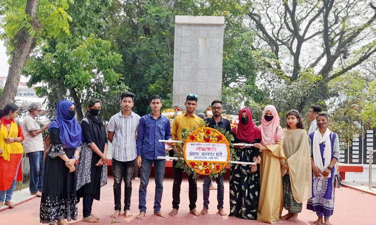 মহান স্বাধীনতা ও জাতীয় দিবসে স্থানীয় স্মৃতিসৌধে নিযাচা মৌলভীবাজার জেলা শাখার পুষ্পস্তবক অর্পণ