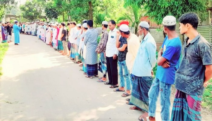 রাজনগরে গৃহবধু মিনা বেগম হত্যাকারীদের শাস্তির দাবিতে মানববন্ধন অনুষ্ঠিত