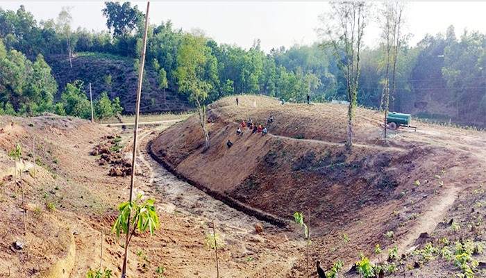 রাজনগরের উত্তরভাগ ও ইন্দানগর চা বাগানের ৫শ একর জমি বেদখলে