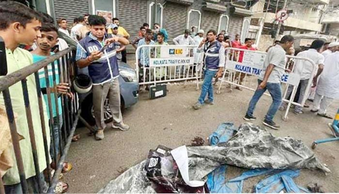 কলকাতায় বাংলাদেশ হাইকমিশনের সামনে পুলিশের এলোপাতাড়ি গুলিতে নিহত ২