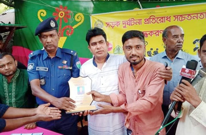 মৌলভীবাজারে চৌমোহনা টু একাটুনা রুটের অটোরিক্সা চালকদের সচেতনতামূলক সভা অনুষ্ঠিত