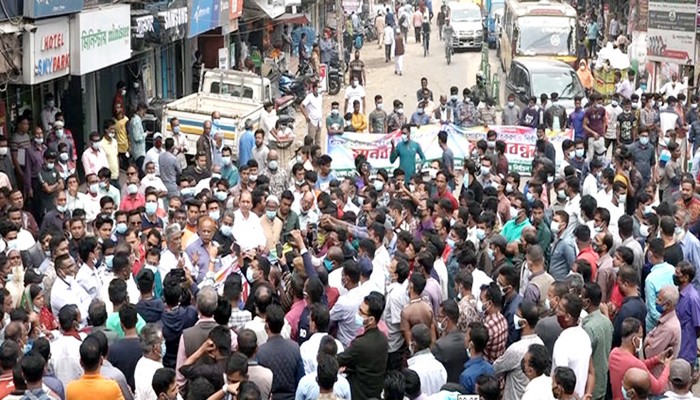 শ্রীমঙ্গল পৌরসভার বর্ধিতকরণ ও প্রশাসনিক জটিলতা নিষ্পত্তি করে নির্বাচনের দাবীতে মানববন্ধন